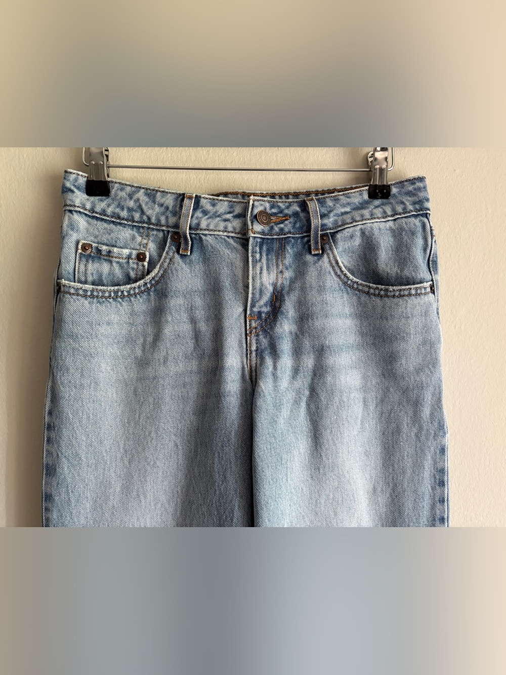 Levi’s Low Loose Straight Leg Jeans Light Wash - Picture 2 of 8